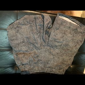 Lululemon black/white/grey workout shorts